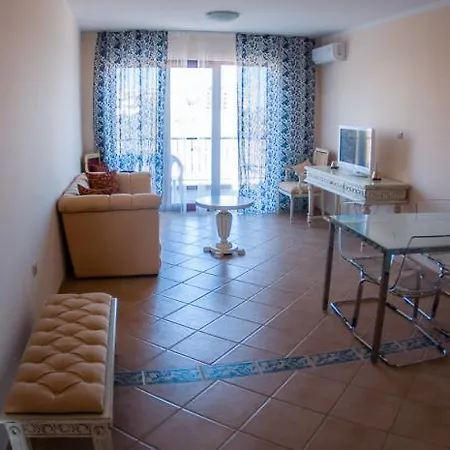Aparthotel Primea