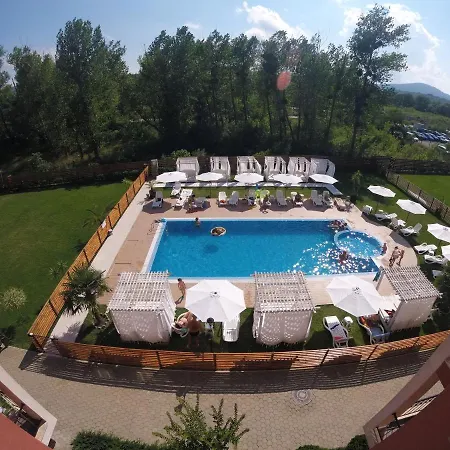 Primea Aparthotel 3*