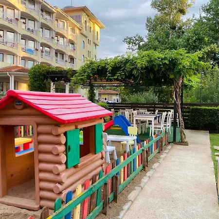 Aparthotel Primea 3*