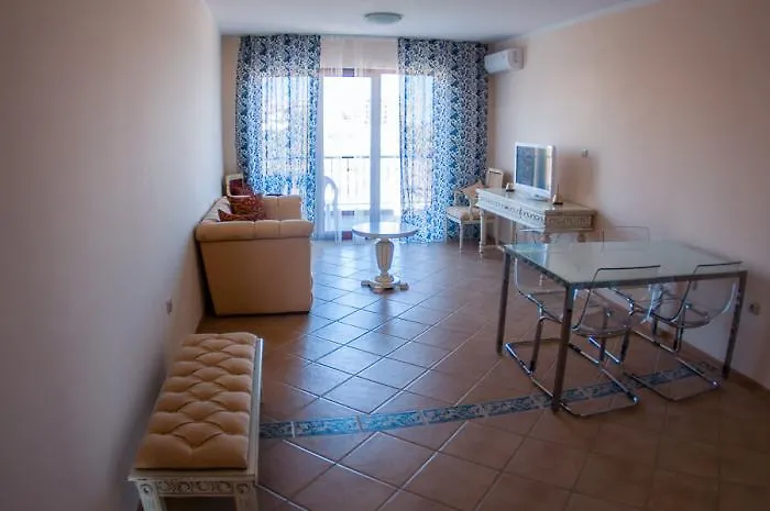 Ξενοδοχείο με διαμερίσματα Primea