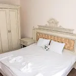 Primea מלון דירות צרבו
