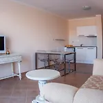 Primea מלון דירות צרבו